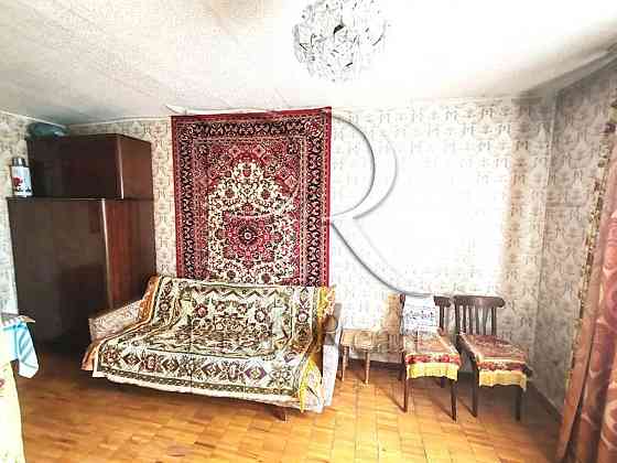 Продаж Квартира 1-кімнатна, 6/9 поверх на Зодчих, 64 Киев