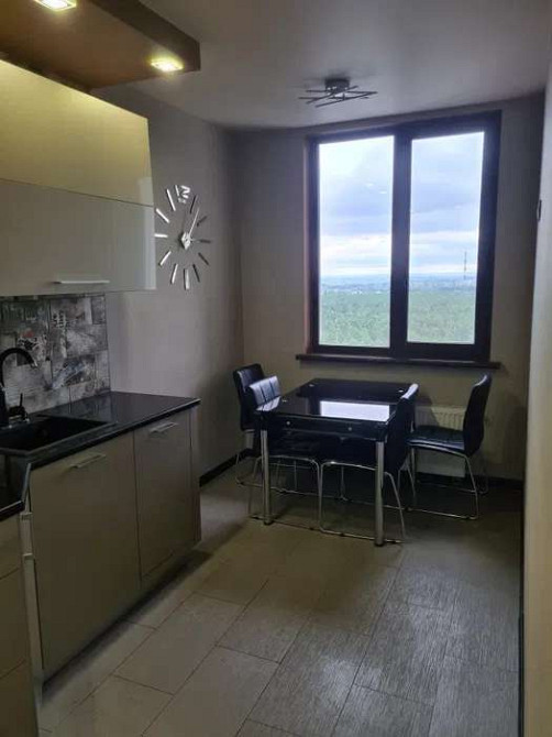 Оренда Квартира 2-кімнатна, 18/20 поверх на ул. Светлая, 3д Київ - фото 1