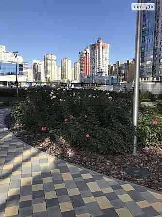 Продаж Квартира 1-кімнатна, 3/23 поверх на Трускавецька, 4Б Київ