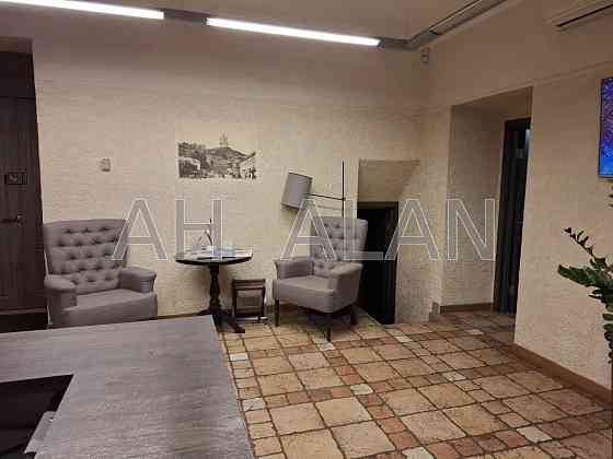 Оренда Будинок 1-кімнатний на Сковороди Григорія вул., 5А Киев