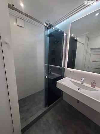 Продаж Квартира 3-кімнатна, 11/23 поверх на Максимовича Михайла вул., д. 3г Kiev