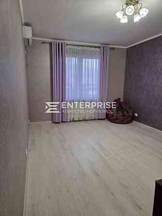 Продаж 3к Квартира 90 кв.м Макаренко вул. Kiev