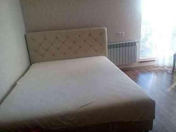 Оренда Квартира 2-кімнатна, 8/18 поверх на ул. Светлая Kiev