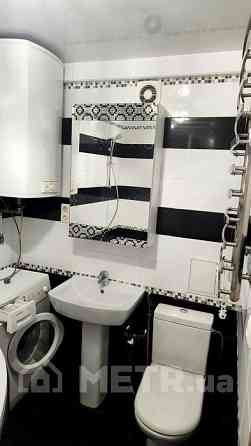 Продаж Квартира 2-кімнатна, 2/5 поверх на Варненская улица, 17 Odessa