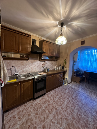 Продам 3 кімнатну квартиру на Руській Чернівці
