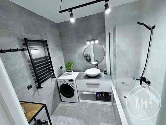 Продаж Квартира 2-кімнатна, 3/10 поверх на Антонича, 11 Львів