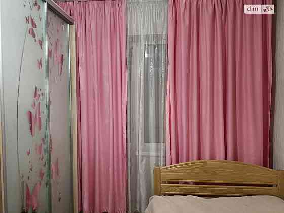 Оренда Квартира 3-кімнатна, 6/9 поверх на вул. Вірменська, 3 Kiev