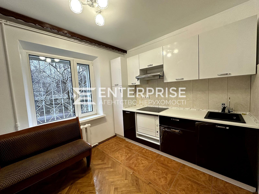 Продаж Квартира 3-кімнатна, 1/10 поверх на вул. Зоологічна Kiev - photo 1