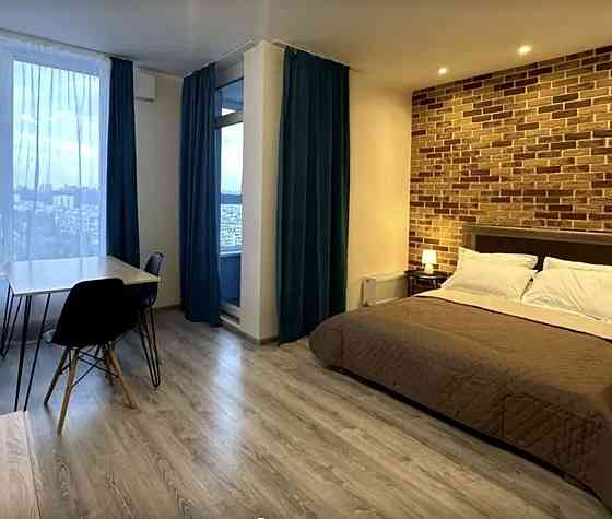 Оренда Квартира 1-кімнатна, 15/16 поверх на проспект Соборності, 17 Kiev