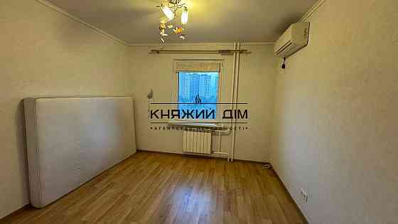 Продаж 3-х кімнатної ,вул. Урлівська 38А м.Позняки або Осокорки Київ