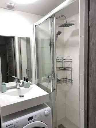 Оренда Квартира 1-кімнатна, 1/5 поверх на ул. Даниила Щербаковского Киев