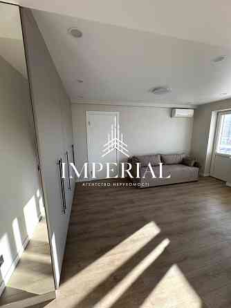 Оренда Квартира 2-кімнатна, 9/9 поверх на вул. Кирилівська Kiev