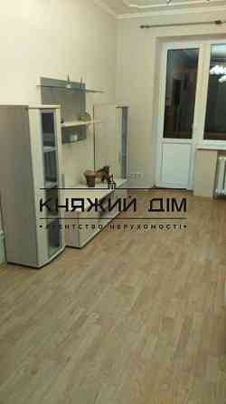 Продається відмінна 2-х кімнатна квартира. м.Печерська Киев