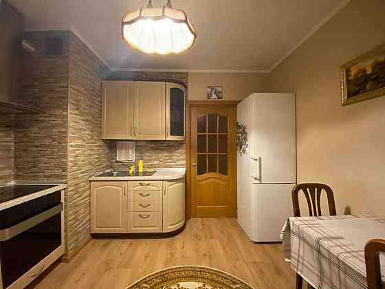 Оренда Квартира 1-кімнатна, 15/22 поверх на Тростянецкая ул., 2 б Kiev