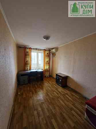 Продаж Квартира 2-кімнатна, 8/9 поверх на Вокзальна вулиця (Жовтневої Революції) Kirovohrad