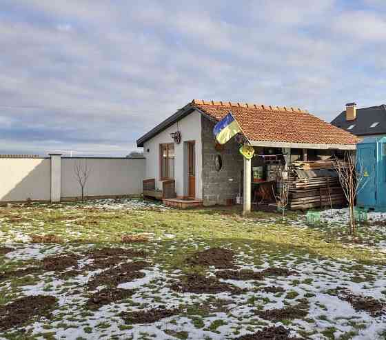 Продаж Будинок 4-кімнатний на вул. Сяйво Конопниця