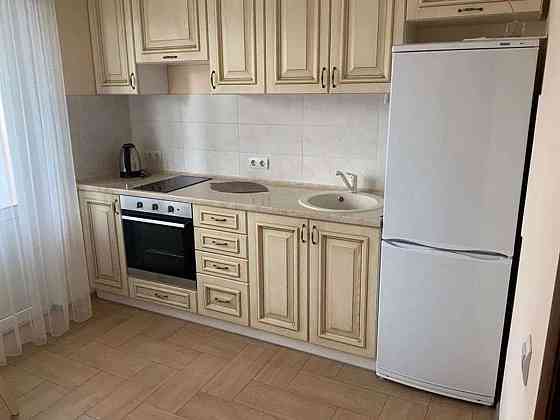 Оренда Квартира 1-кімнатна, 20/25 поверх на ул. Софии Русовой Kiev