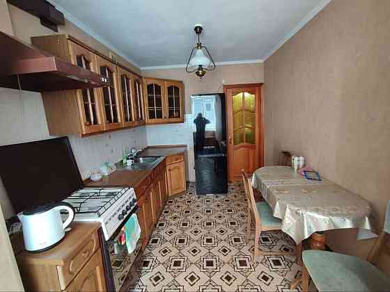 Оренда Квартира 2-кімнатна, 10/11 поверх на вул. Анни Ахматової, 7/15 Kiev