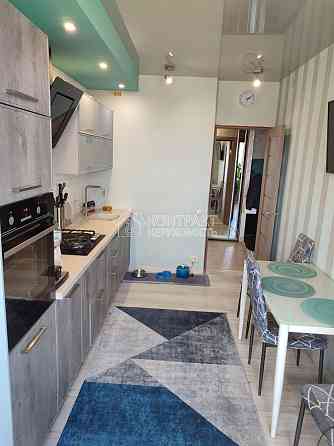 Продаж Квартира 3-кімнатна, 6/9 поверх на вул. Жуковського Харьков