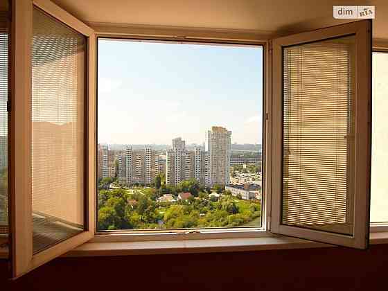 Оренда Квартира 1-кімнатна, 18/23 поверх на Пчелки Елены ул., 2 а Киев