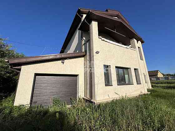 Продаж Будинок 7-кімнатний на вул. Подлісна 