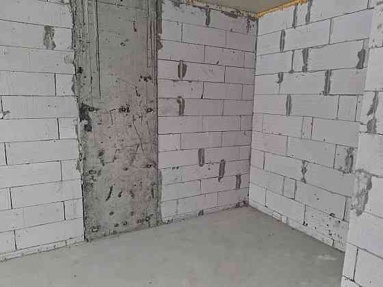 Продаж Квартира 1-кімнатна, 1/8 поверх на вул. Дубенська Kremenets'