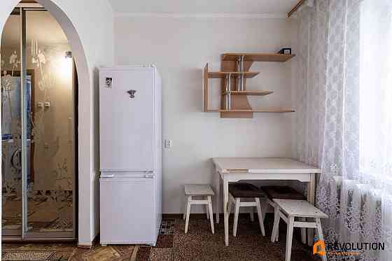 Оренда Квартира 1-кімнатна, 4/18 поверх на вул. Лариси Руденко, 3Б Kiev