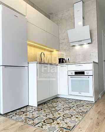 Продаж Квартира 1-кімнатна, 25/28 поверх на вул. Брожка Киев