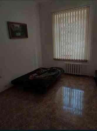 Оренда Квартира 1-кімнатна, 1/5 поверх на ул. Багговутовская Киев