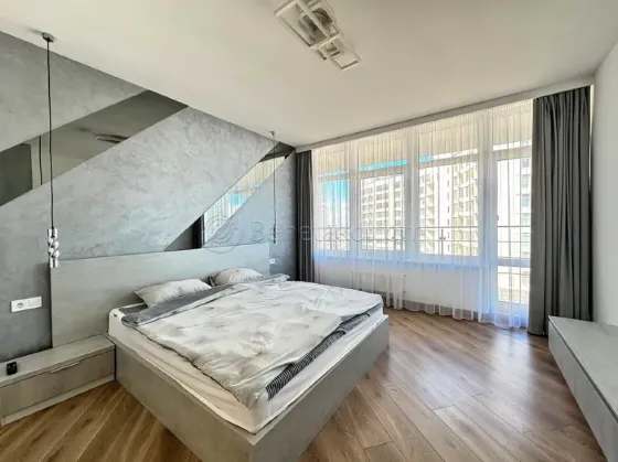 Оренда 3к Квартира 90 кв.м Аркадия, л. Валерия Самофалова, 16А/5 Одеса