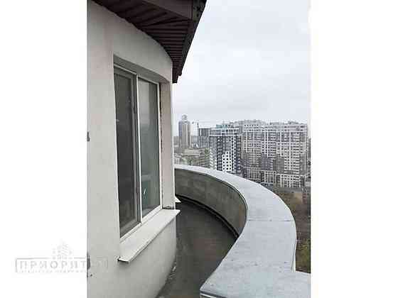 Трехэтажный пентхаус с открытой террасой в Аркадии. Одесса