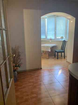 Оренда Квартира 3-кімнатна, 6/16 поверх на Харьковское шоссе, 180 Киев