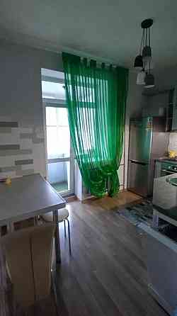 Оренда Квартира 1-кімнатна, 4/4 поверх на Кирилівська, 2 Kiev