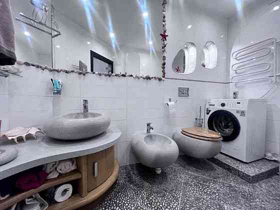 Продаж Квартира 1-кімнатна, 5/9 поверх на Щекавицька вул., д. 30/39 Kiev