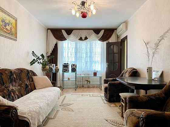 Продаж Квартира 3-кімнатна, 4/10 поверх на вул. Грушевського Ровно