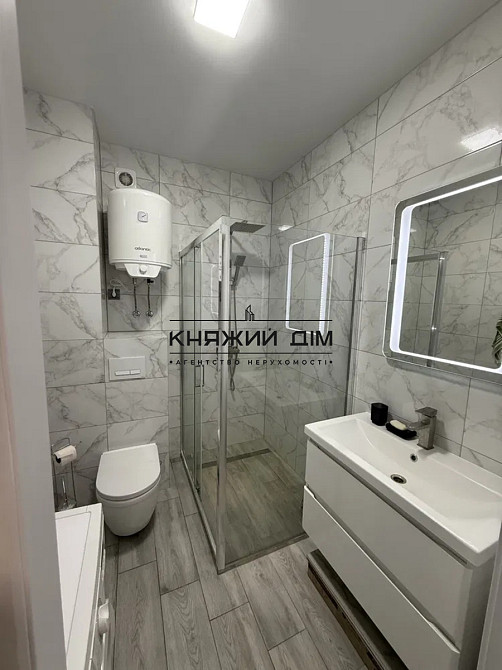 Продаж Квартира 1-кімнатна, 21/25 поверх на Светлая ул. Киев - изображение 2