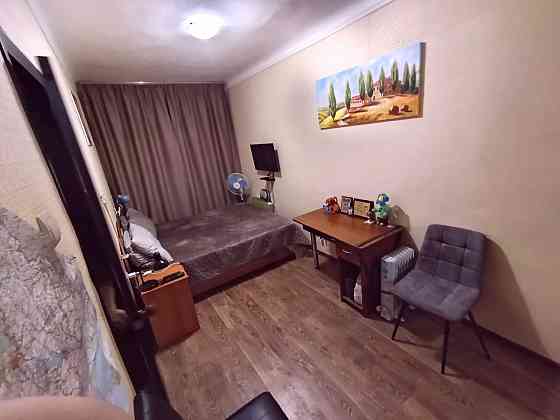 Продаж Квартира 2-кімнатна, 1/3 поверх на Науки просп. вул., д. 74 Kiev