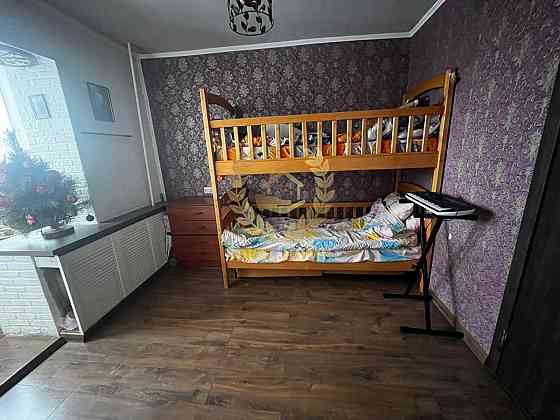 Продаж Квартира 4-кімнатна Kiev