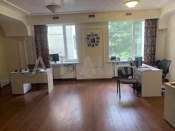 Оренда Будинок 7-кімнатний на Миколи Міхновського бул., 38 Киев