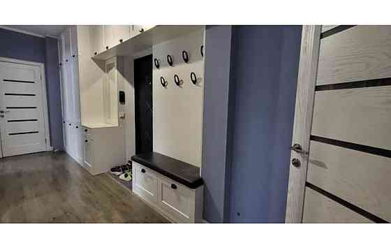 Продаж Квартира 2-кімнатна, 1/6 поверх на Метрологічна вул., 111 Киев