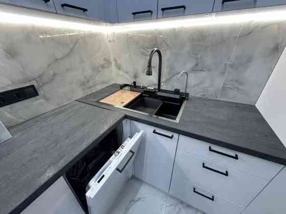 Продам 3-х комнатную квартиру в ЖК Приморские Сады. Крижанівка (Комінтернівський район)