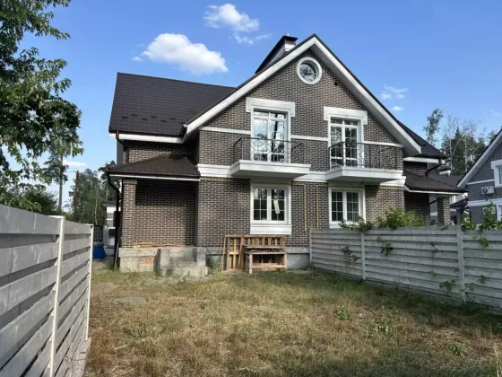 Продаж Будинок на Михайла Чалого, 39 Kiev