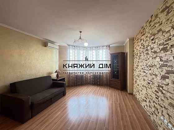 Оренда Квартира 3-кімнатна, 20/25 поверх на Григоренко Петра просп. Київ