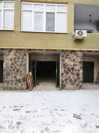 Продається Гараж Під легкове авто площа 21 кв.м 1-й поверх провулок Парковий 2Б Минай