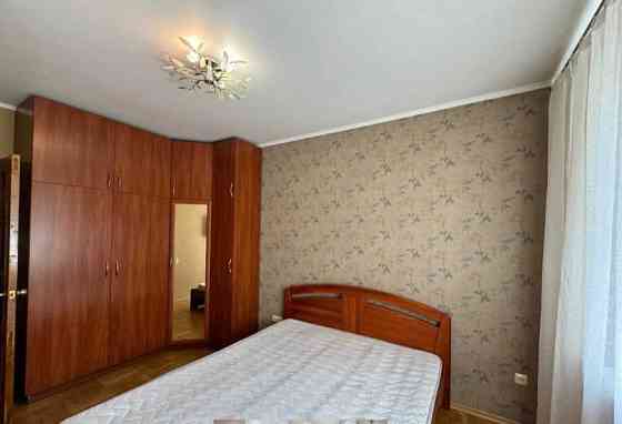 Продаж Квартира 3-кімнатна, 2/10 поверх на Академика Королева улица, 5/1 Одеса