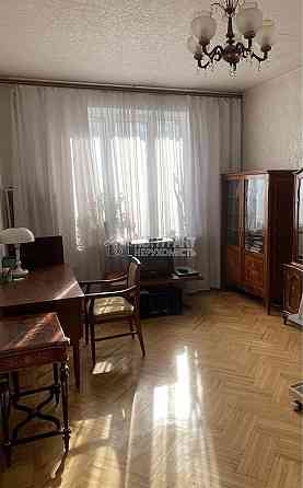 Продаж Квартира 3-кімнатна, 3/5 поверх на вул. Кримська Харків