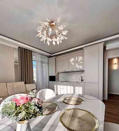 Оренда Квартира 3-кімнатна, 15/24 поверх на Генуэзская ул., 24 Одесса