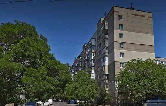 Продам 1-комнатную квартиру в кирпичном доме на Таирова, 5/9 эт., 39 кв.м. Одесса