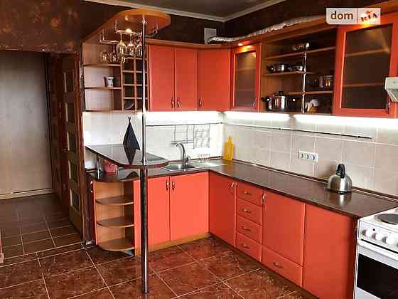 Оренда Квартира 2-кімнатна, 16/18 поверх на Харьковское шоссе Київ