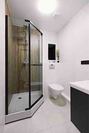 Продаж Квартира 2-кімнатна, 24/25 поверх на Вирлицька, 102 Киев